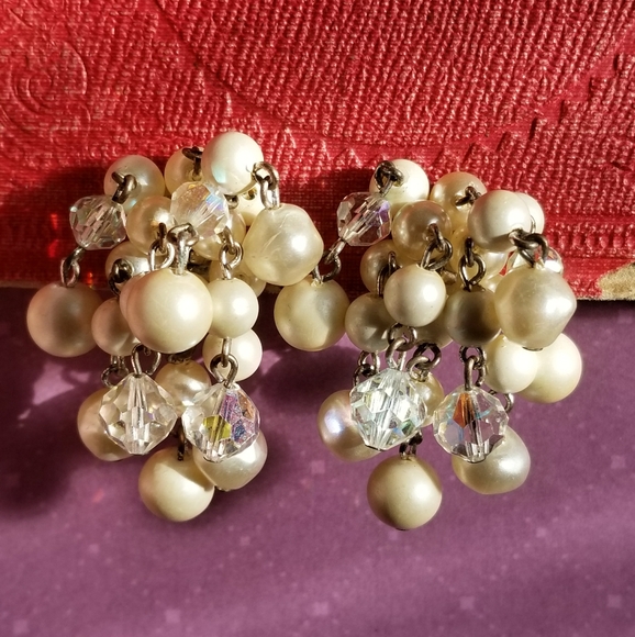 Cha-Cha Vintage Pearl Earrings